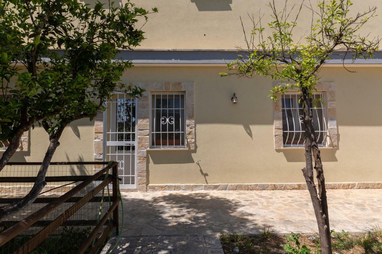 Villa Adele B&B Brindisi Eksteriør billede